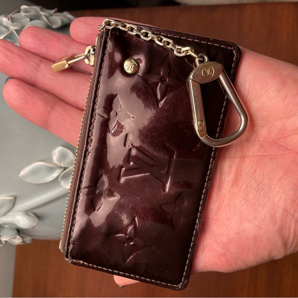 Authentic Louis Vuitton Amarante Key Pouch - Picture 2 of 8